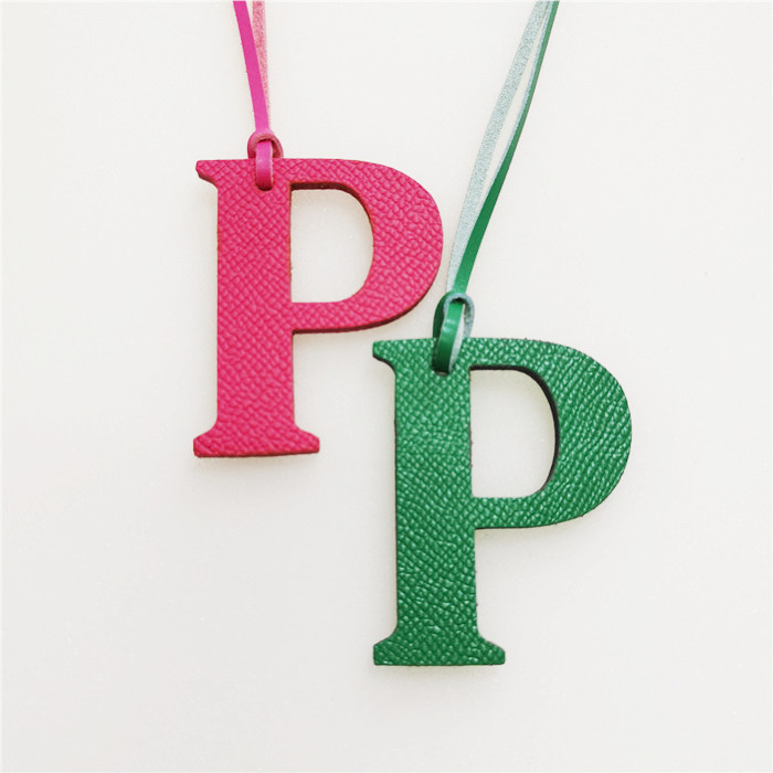 English Letter P Alphabet Cowh – Women Accessories Name In English Bewertung und Preis
