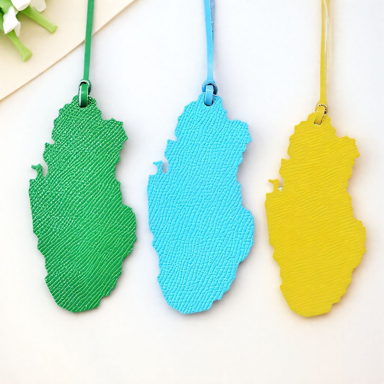 1pc Qatar Map Shaped PU Leathe – Women Accessories Qatar Bewertung und Preis