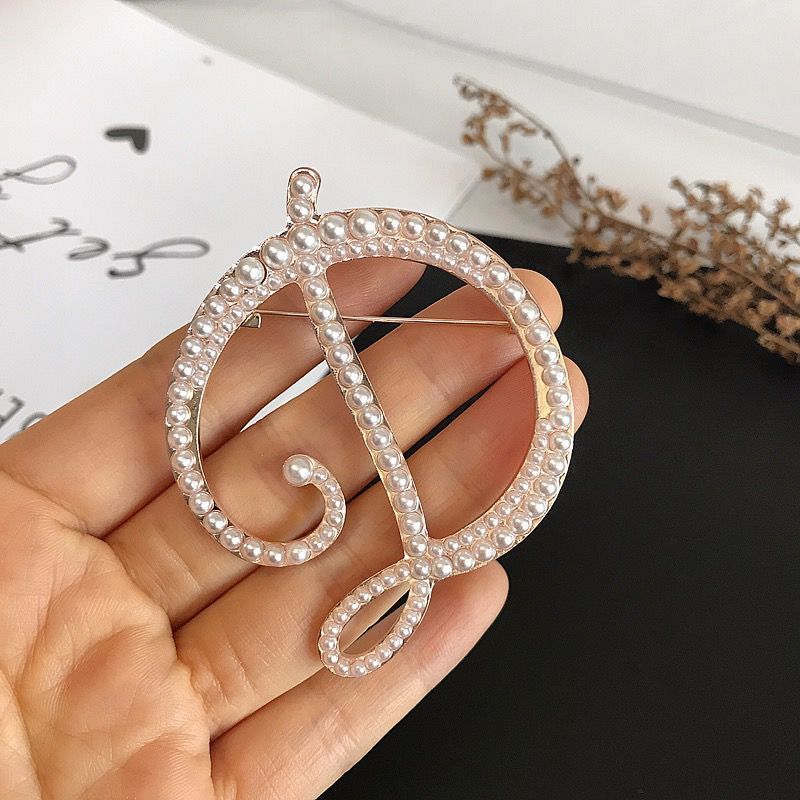 English Letters A-Z Pearl Broo – Women Accessories Name In English Bewertung und Preis
